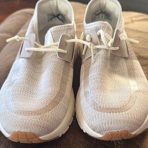 Women’s Hey Dudes PLEASE READ Description!